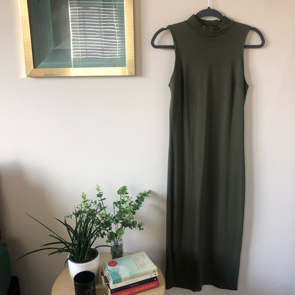 Who What Wear Midi Dress in Olive